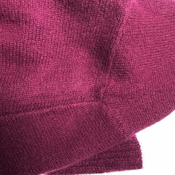 Lord & Taylor Burgundy Cashmere Sweater Ruffle Hem and Cuffs Crew Neck size S - Picture 11 of 11